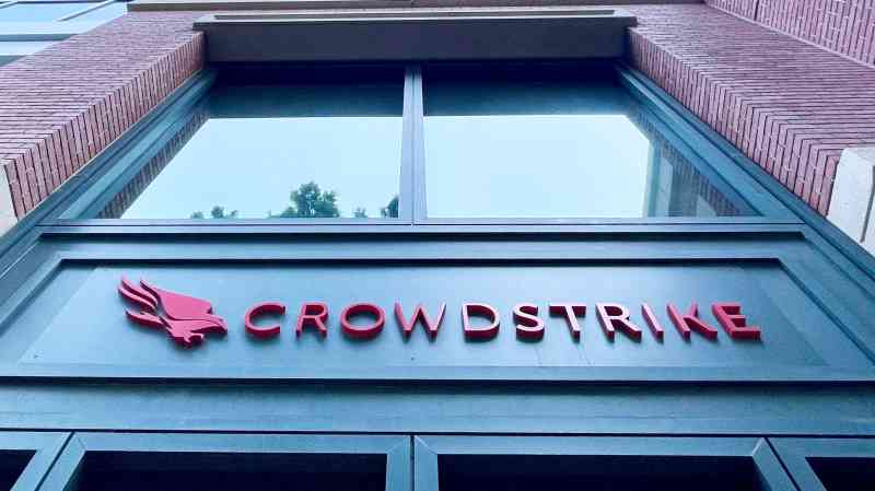 CrowdStrike cuts revenue forecast after global IT outage